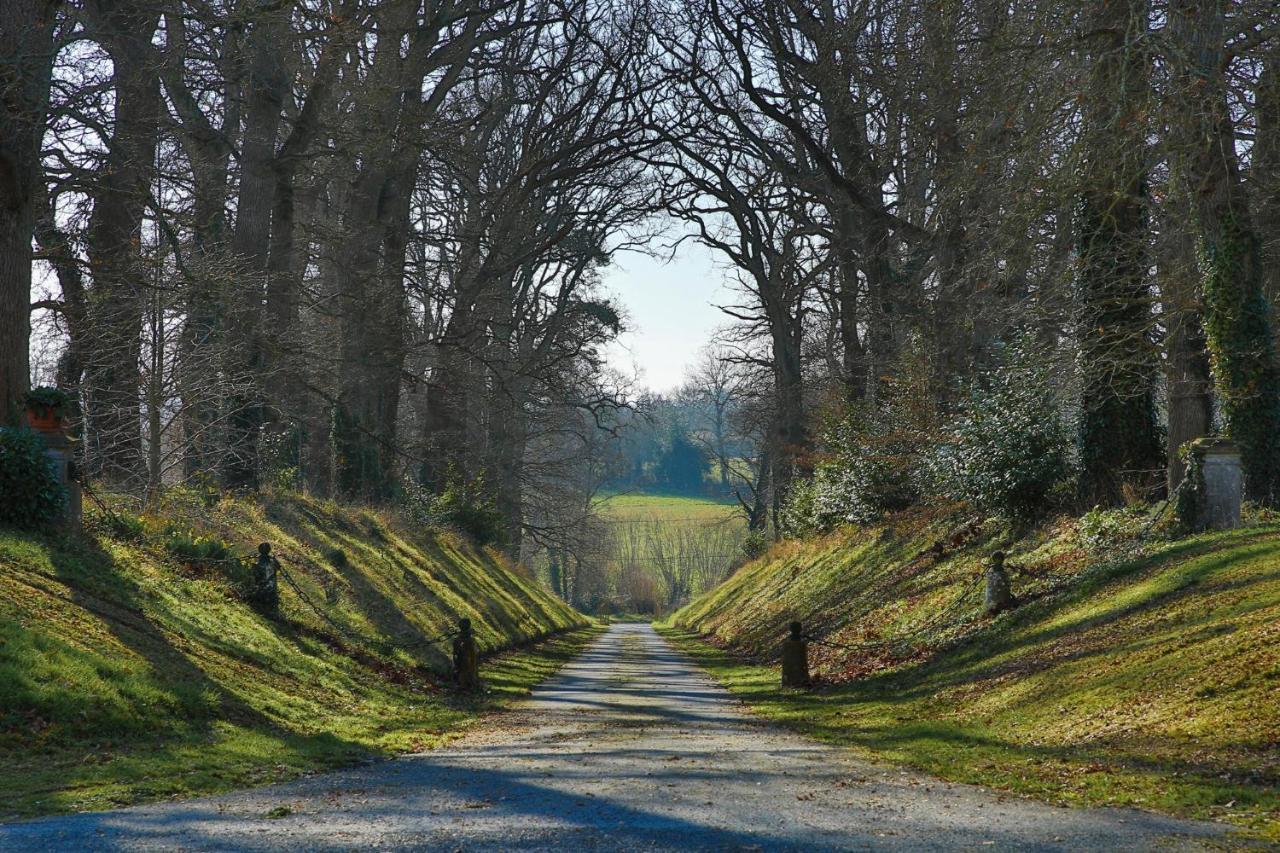 Chateau Des Monts Barbeville Bagian luar foto
